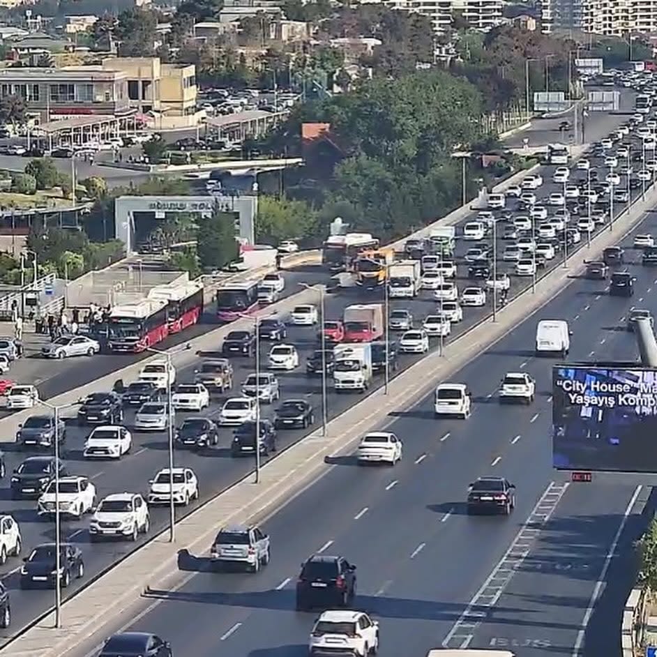 DİQQƏT: Bu yollarda tıxac var - SİYAHI (FOTO)