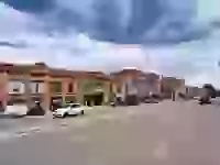 Gəncədə yerləşən iri ticarət mərkəzi hərraca çıxarılıb (FOTO)