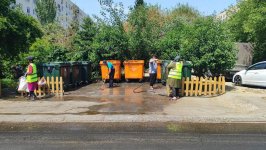 Bakıda daxili iməclik keçirilib: küçələr yuyulub (FOTO)