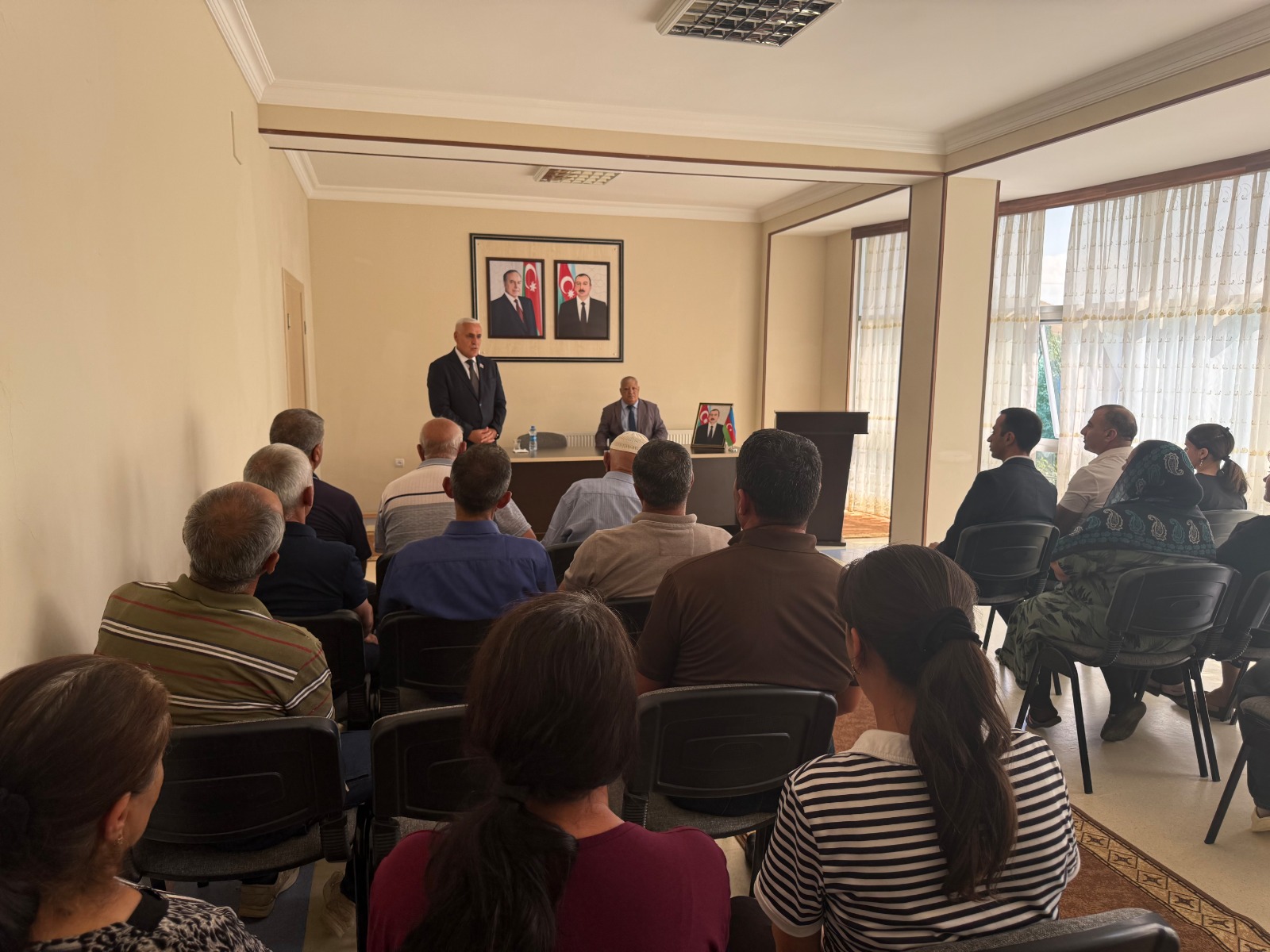 Milli Məclisin deputatı Vüqar Rəhimzadə Culfada seçiciləri ilə növbəti görüşünü keçirib (FOTO)