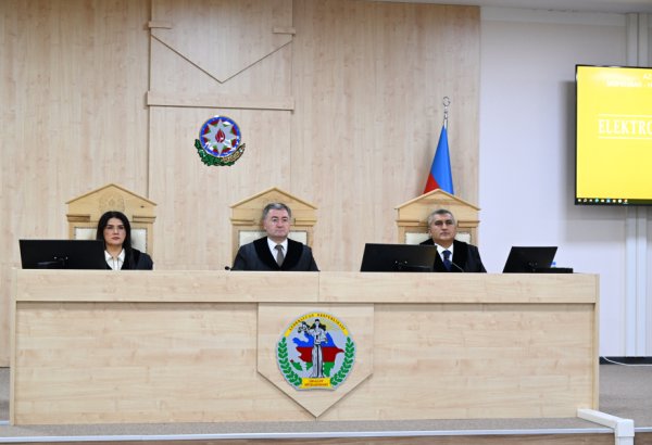 Ermənistan vətəndaşlarının şikayətləri üzrə apellyasiya məhkəməsi dövlət ittihamını müdafiə edən prokurorların çıxışları ilə davam etdirilib (FOTO)