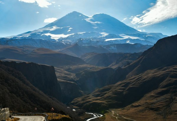 Elbrusda sağ qalan alpinist faciənin səbəbi kimi yanlış hava proqnozunu göstərib