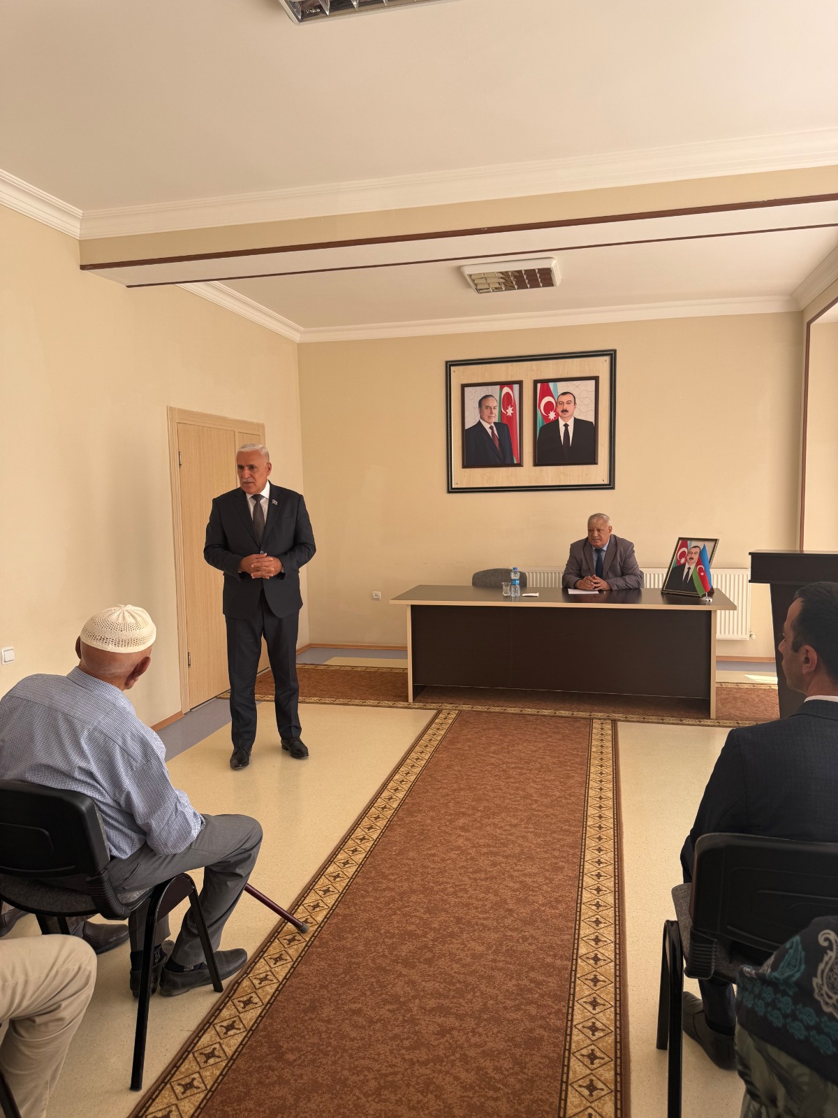 Milli Məclisin deputatı Vüqar Rəhimzadə Culfada seçiciləri ilə növbəti görüşünü keçirib (FOTO)