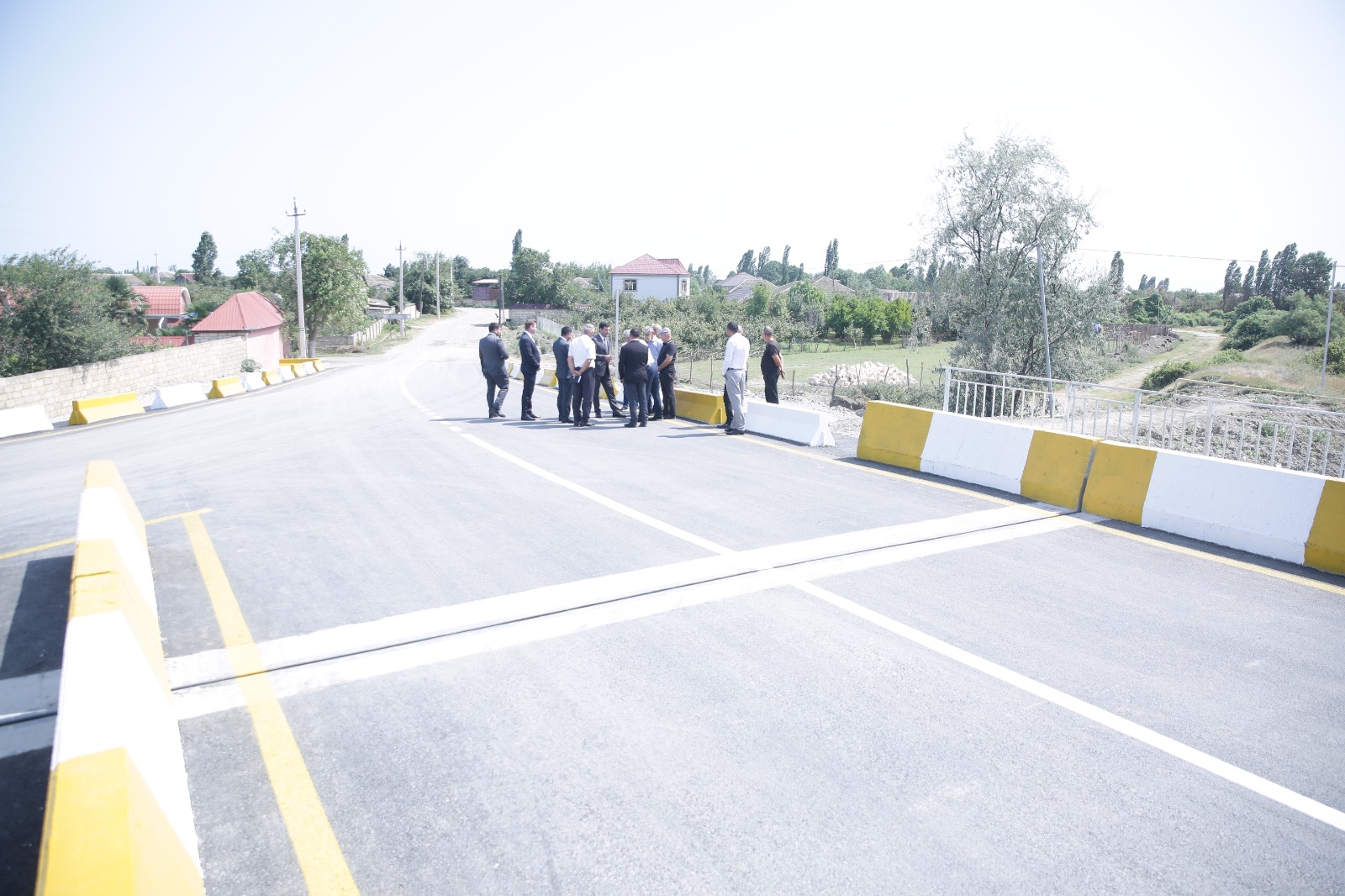 Xaçmazın Xaspoladoba kəndində yenidən qurulan körpü keçidi istifadəyə verilib (FOTO)