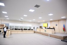 Ermənistan vətəndaşlarının şikayətləri üzrə apellyasiya məhkəməsi dövlət ittihamını müdafiə edən prokurorların çıxışları ilə davam etdirilib (FOTO)