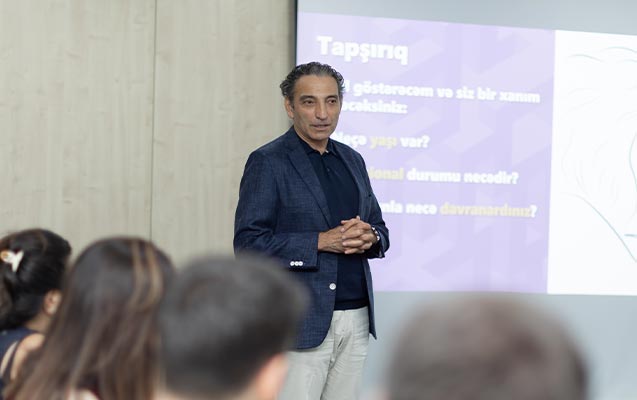 Unibank jurnalistlər üçün təlim təşkil edib (FOTO)