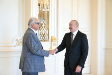 Prezident İlham Əliyev Dünya Güləş Birliyinin prezidentini qəbul edib (FOTO)