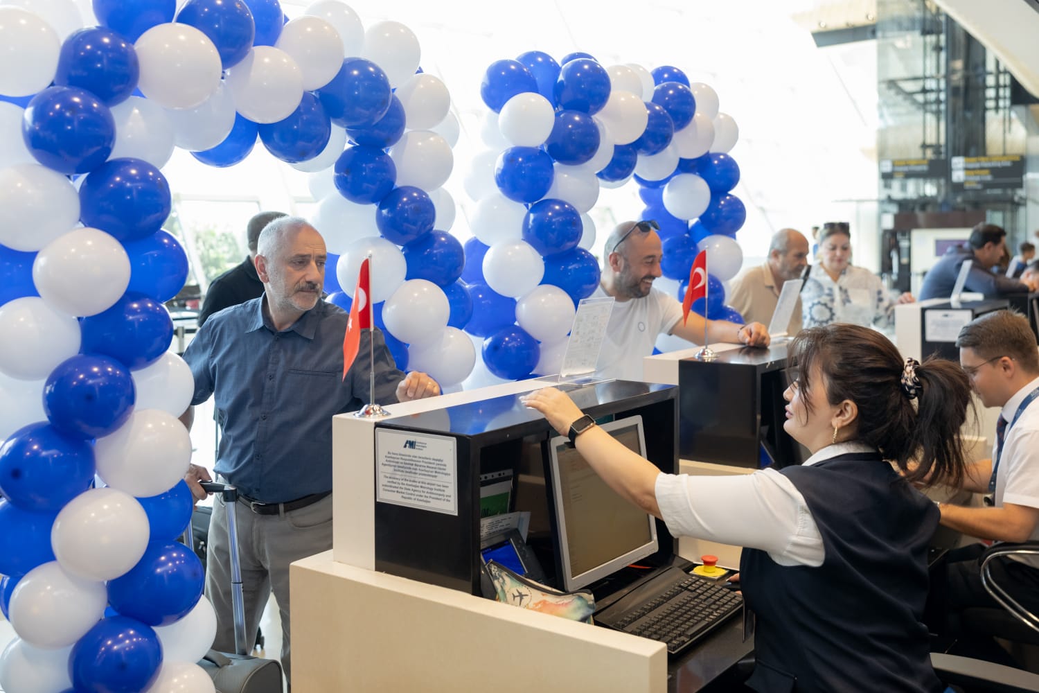 Azərbaycan Hava Yolları Qarsa ilk reysini həyata keçirib (FOTO)