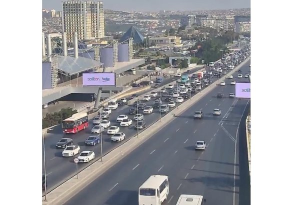 DİQQƏT: Bu yollarda tıxac var - SİYAHI