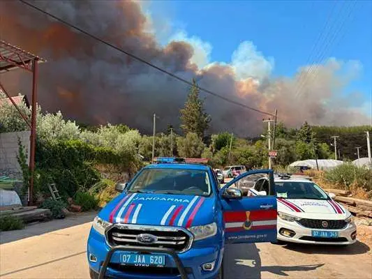 Türkiyədə meşə yanğınları genişlənir (FOTO)