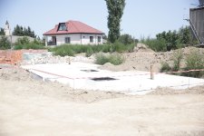 Xaçmaz rayonunun Yeni Həyat qəsəbəsində qəzalı binanın yerində yeni yaşayış binası inşa olunur (FOTO)