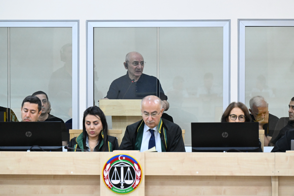Ermənistan vətəndaşlarının şikayətləri üzrə apellyasiya məhkəməsində hakimlər kollegiyası müşavirəyə gedib (FOTO)