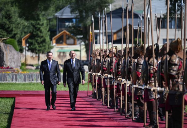 Prezident İlham Əliyevin Çolpon-Ata şəhərində rəsmi qarşılanma mərasimi olub (FOTO/VİDEO)