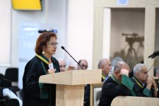 Ermənistan vətəndaşlarının şikayətləri üzrə apellyasiya məhkəməsində hakimlər kollegiyası müşavirəyə gedib (FOTO)