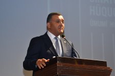 Professor İsfəndiyar Ağayevin “Cinayət hüququ. Ümumi hissə” kitabının təqdimatı keçirilib (FOTO)
