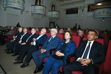 Professor İsfəndiyar Ağayevin “Cinayət hüququ. Ümumi hissə” kitabının təqdimatı keçirilib (FOTO)