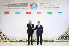 Prezident İlham Əliyev Çolpon-Ata şəhərində Azərbaycan və Mərkəzi Asiya ölkələrinin Dövlət Başçılarının qeyri-rəsmi görüşündə iştirak edib (FOTO)