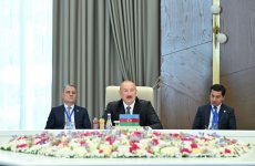 Prezident İlham Əliyev Çolpon-Ata şəhərində Azərbaycan və Mərkəzi Asiya ölkələrinin Dövlət Başçılarının qeyri-rəsmi görüşündə iştirak edib (FOTO)