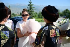 Birinci xanım Mehriban Əliyeva Çolpon-Ata şəhərində “Altın-Balalık” sağlamlıq və reabilitasiya mərkəzi ilə tanış olub (FOTO/VİDEO)
