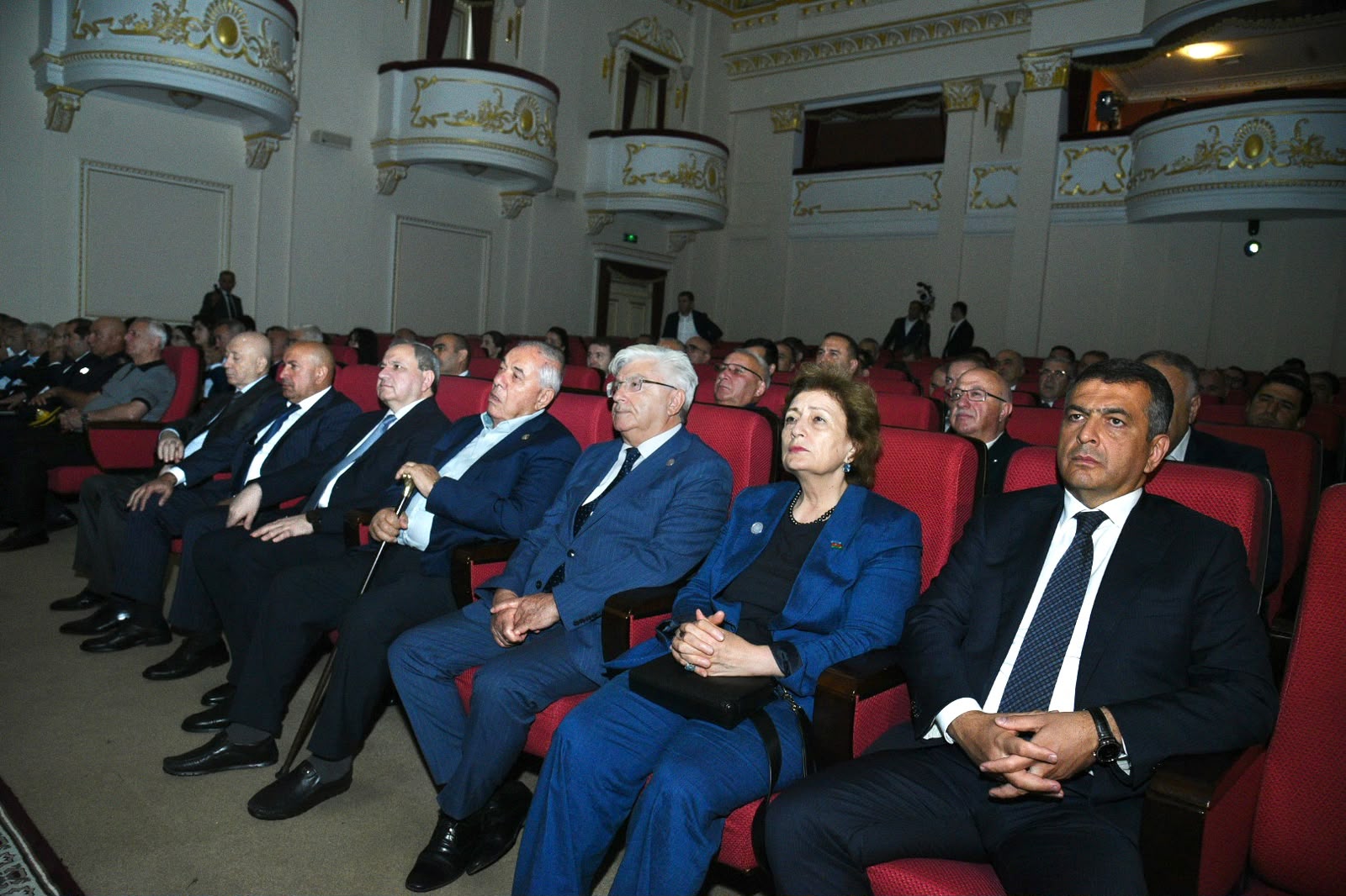 Professor İsfəndiyar Ağayevin “Cinayət hüququ. Ümumi hissə” kitabının təqdimatı keçirilib (FOTO)