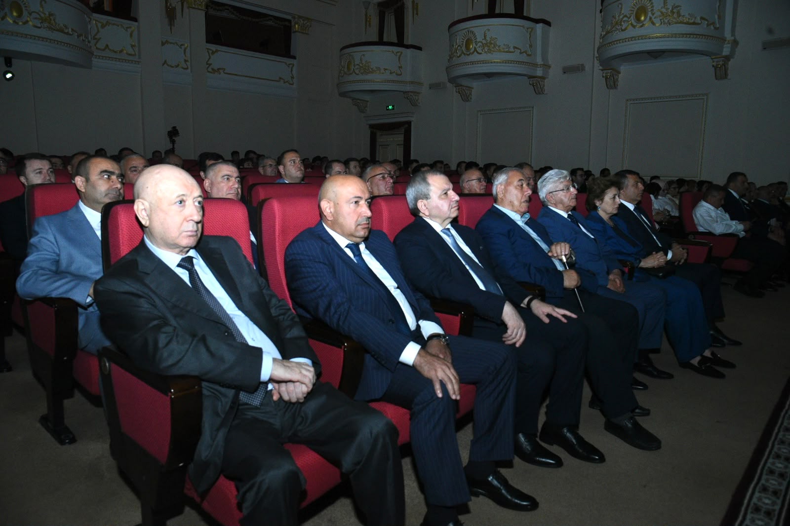 Professor İsfəndiyar Ağayevin “Cinayət hüququ. Ümumi hissə” kitabının təqdimatı keçirilib (FOTO)