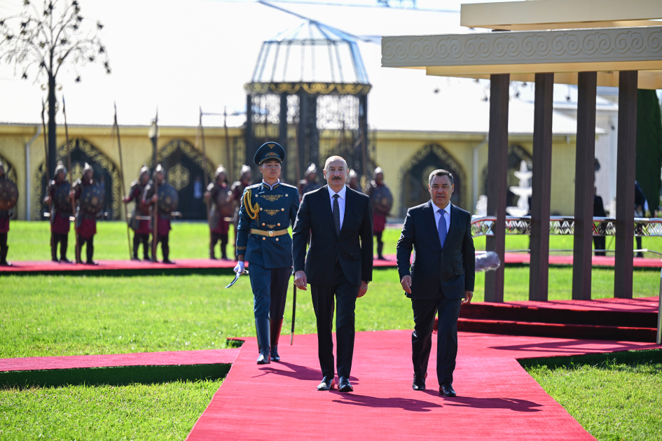 Prezident İlham Əliyevin Çolpon-Ata şəhərində rəsmi qarşılanma mərasimi olub (FOTO/VİDEO)