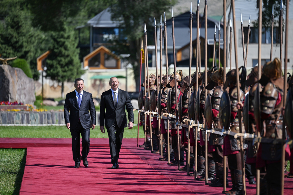Prezident İlham Əliyevin Çolpon-Ata şəhərində rəsmi qarşılanma mərasimi olub (FOTO/VİDEO)