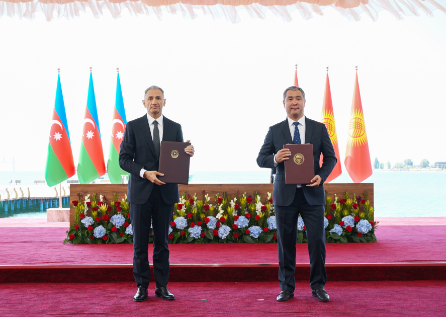 Azərbaycan ilə Qırğızıstan arasında imzalanmış sənədlər mübadilə edilib (FOTO/VİDEO)