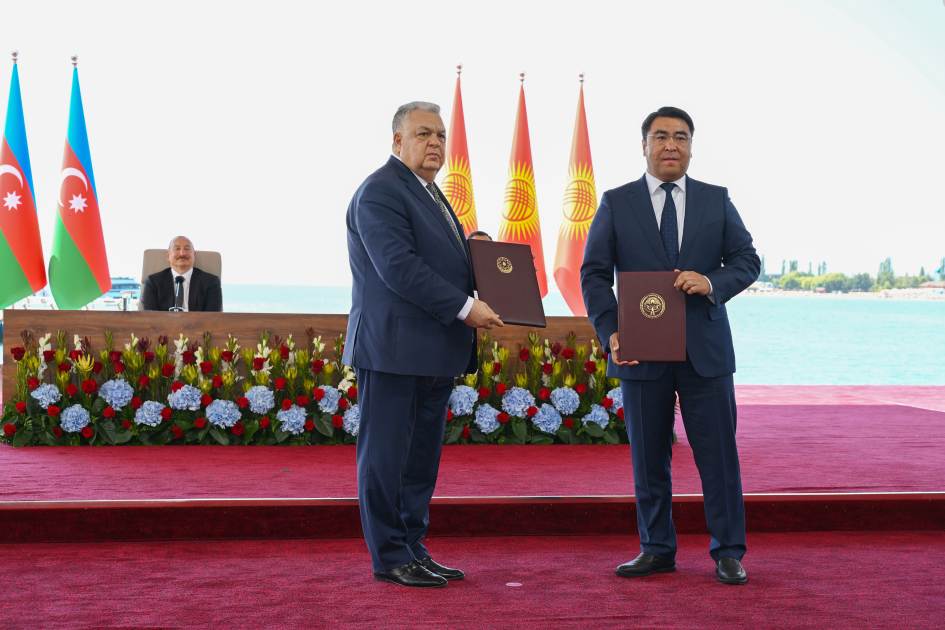 Azərbaycan ilə Qırğızıstan arasında imzalanmış sənədlər mübadilə edilib (FOTO/VİDEO)