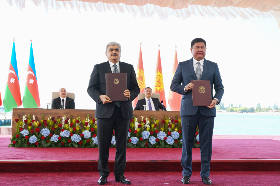 Azərbaycan ilə Qırğızıstan arasında imzalanmış sənədlər mübadilə edilib (FOTO/VİDEO)