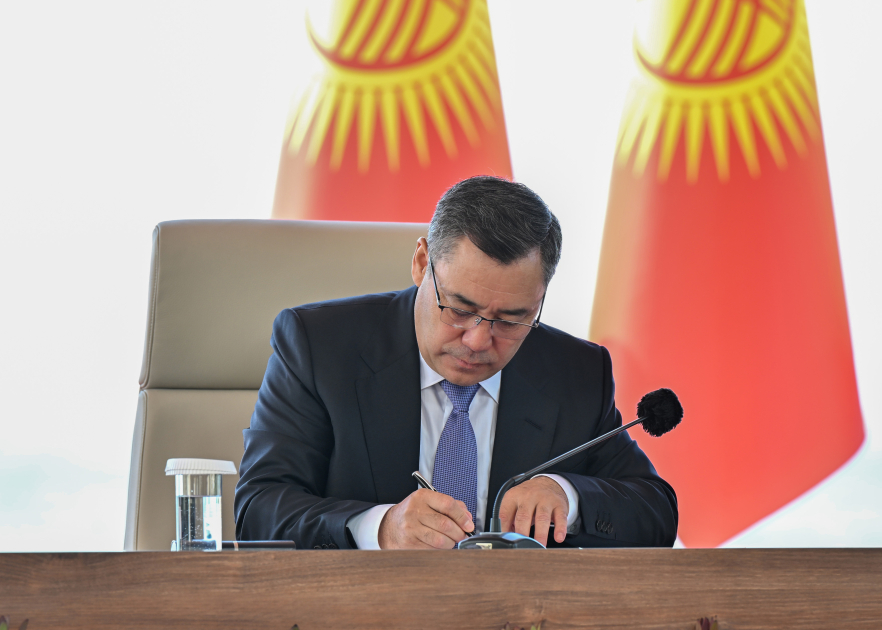 Azərbaycan ilə Qırğızıstan arasında imzalanmış sənədlər mübadilə edilib (FOTO/VİDEO)