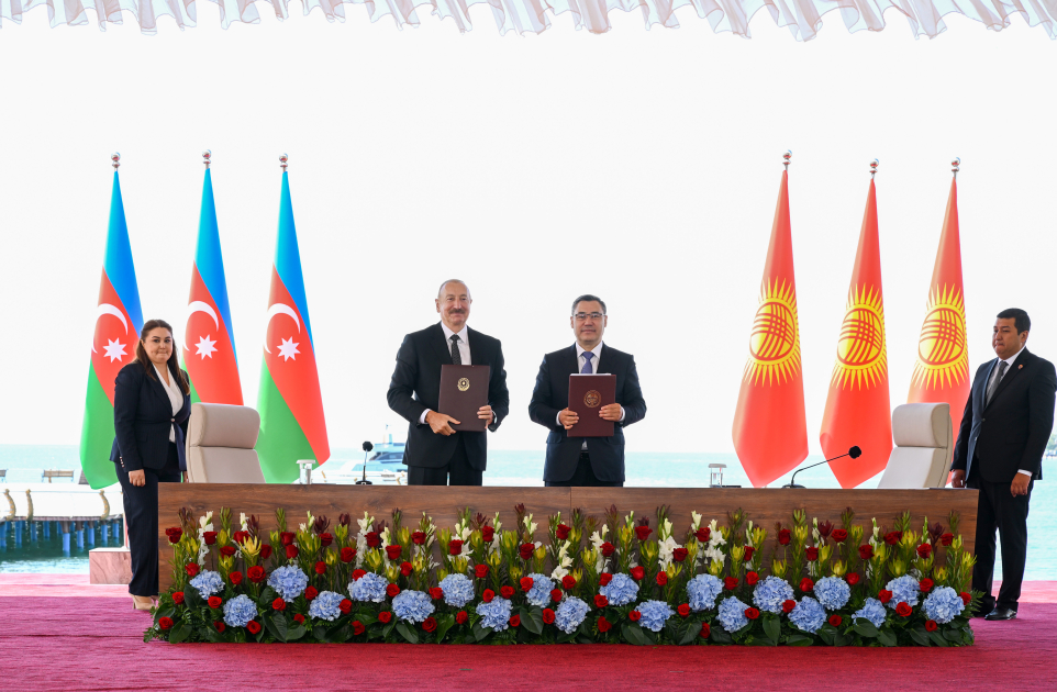 Azərbaycan ilə Qırğızıstan arasında imzalanmış sənədlər mübadilə edilib (FOTO/VİDEO)