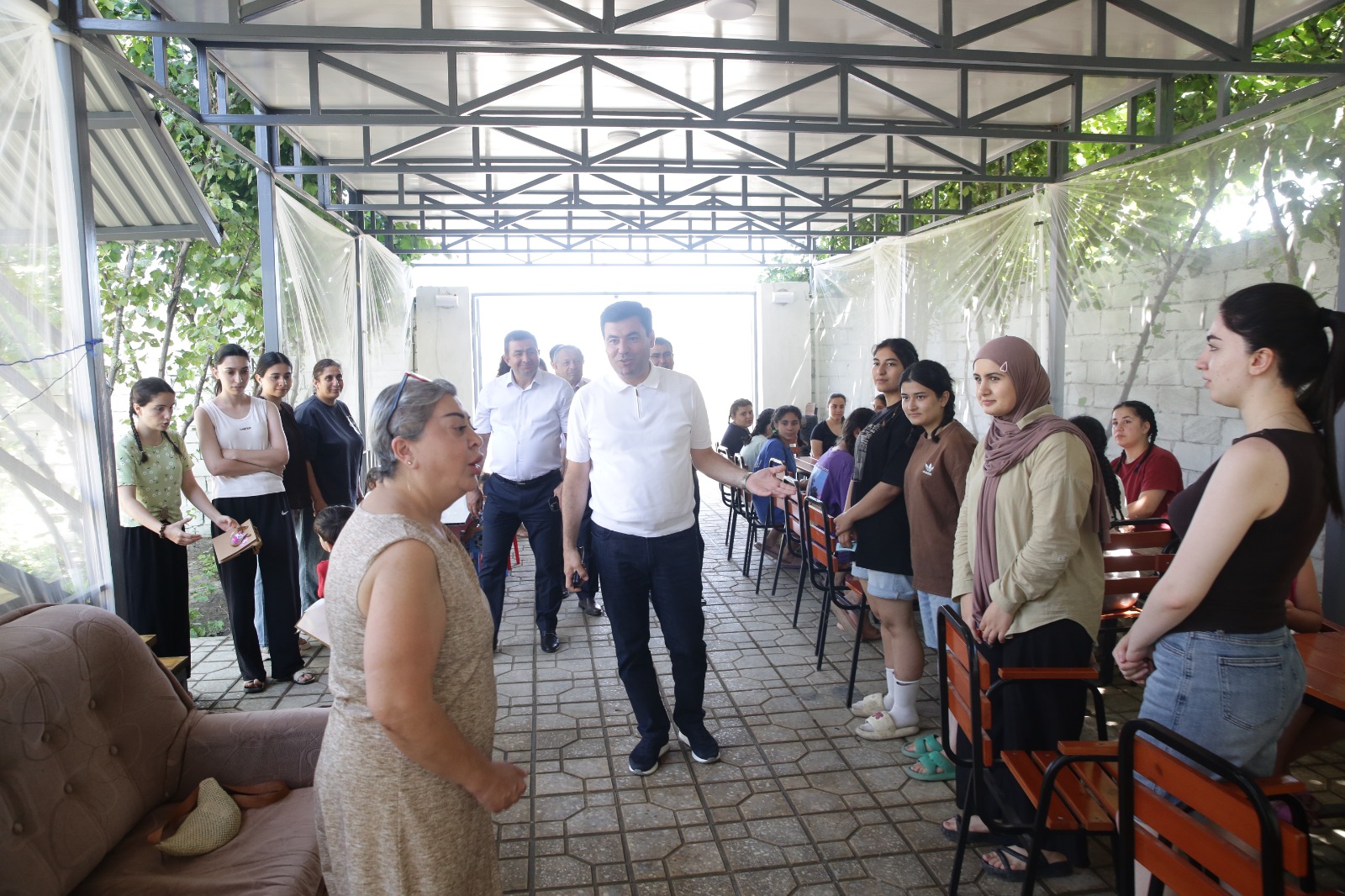 Elnur Rzayev Nabranda xüsusi qayğıya ehtiyacı olan uşaqları ziyarət edib (FOTO)