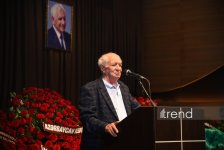 Görkəmli ədəbiyyat və mədəniyyət xadimi, Xalq şairi Nəriman Həsənzadə ilə vida mərasimi keçirilir (FOTO)