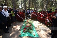 Xalq şairi Nəriman Həsənzadə I Fəxri xiyabanda dəfn olunub (FOTO)