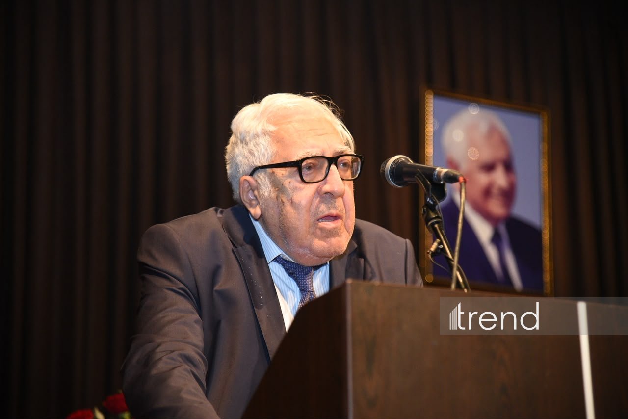 Görkəmli ədəbiyyat və mədəniyyət xadimi, Xalq şairi Nəriman Həsənzadə ilə vida mərasimi keçirilir (FOTO)