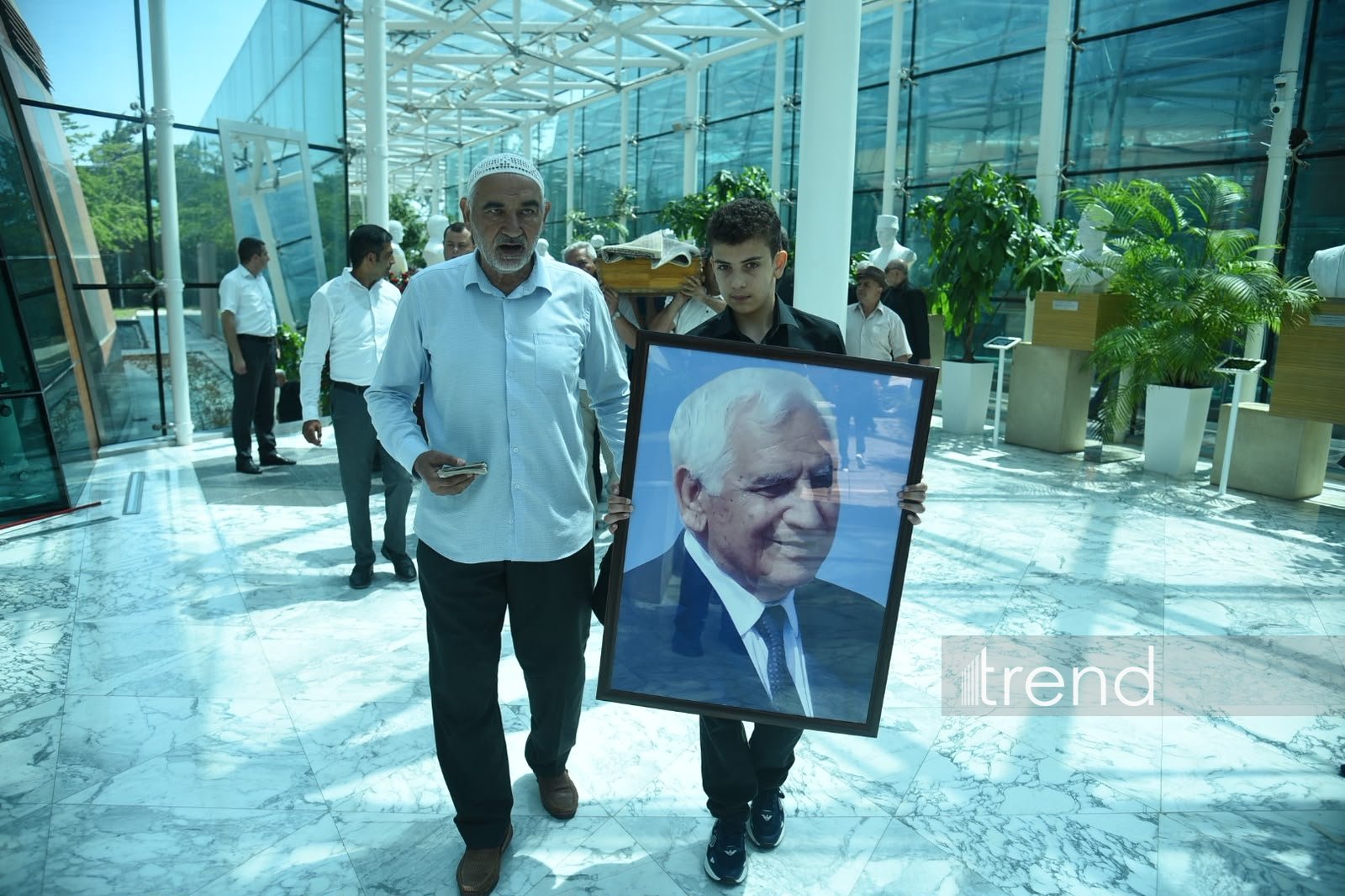 Görkəmli ədəbiyyat və mədəniyyət xadimi, Xalq şairi Nəriman Həsənzadə ilə vida mərasimi keçirilir (FOTO)