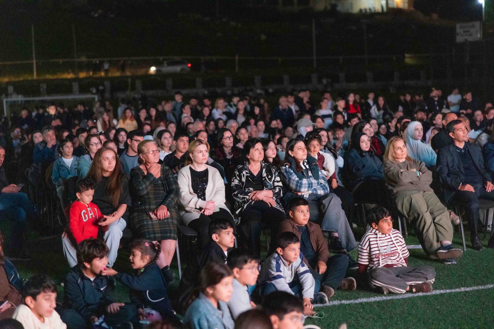 “AzerGold” QSC və Bakı Media Mərkəzinin təşkilatçılığı ilə Daşkəsəndə milli kino seansı keçirilib (FOTO)