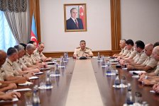 Müdafiə naziri hərbi attaşelərlə görüşüb (FOTO)