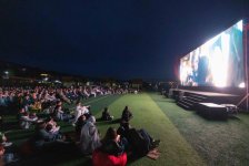 “AzerGold” QSC və Bakı Media Mərkəzinin təşkilatçılığı ilə Daşkəsəndə milli kino seansı keçirilib (FOTO)