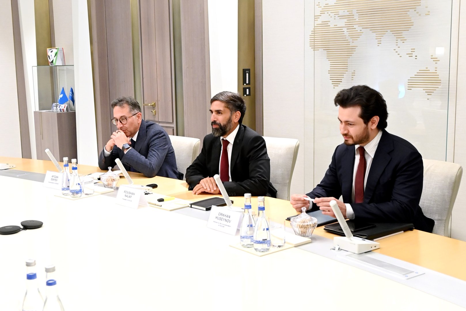 SOCAR-ın prezidenti BYD şirkətinin xarici əlaqələr və yeni biznesin inkişafı üzrə rəhbəri ilə görüşüb (FOTO)