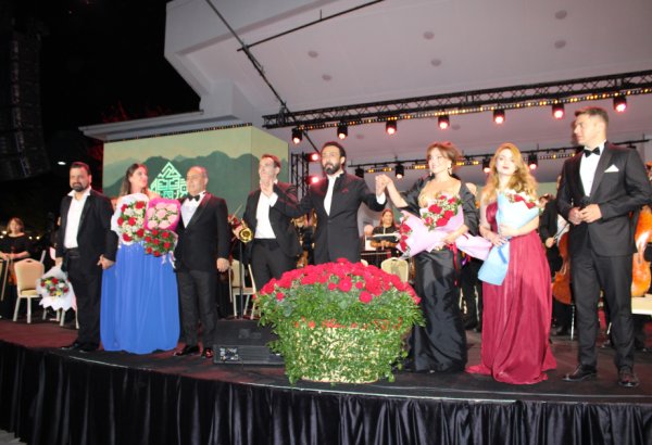 XV Qəbələ Beynəlxalq Musiqi Festivalı başa çatıb (FOTO/VİDEO)