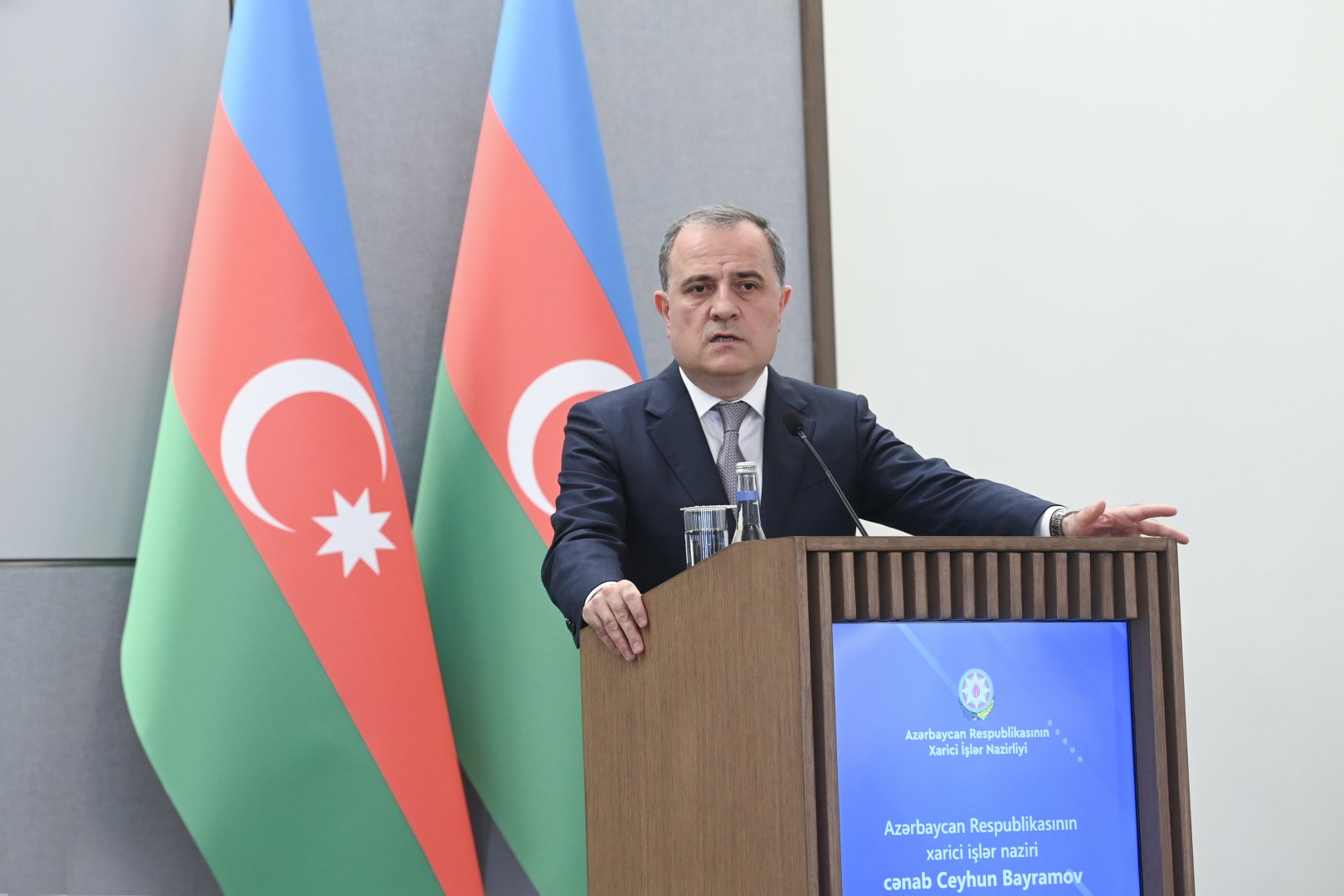 Ceyhun Bayramov İsveçrənin XİN rəhbəri ilə regional təhlükəsizliyi müzakirə edib (FOTO) (YENİLƏNİB)