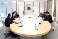SOCAR-ın prezidenti BYD şirkətinin xarici əlaqələr və yeni biznesin inkişafı üzrə rəhbəri ilə görüşüb (FOTO)