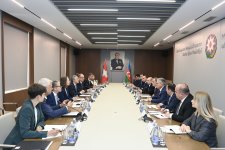 Ceyhun Bayramov İsveçrənin XİN rəhbəri ilə regional təhlükəsizliyi müzakirə edib (FOTO) (YENİLƏNİB)