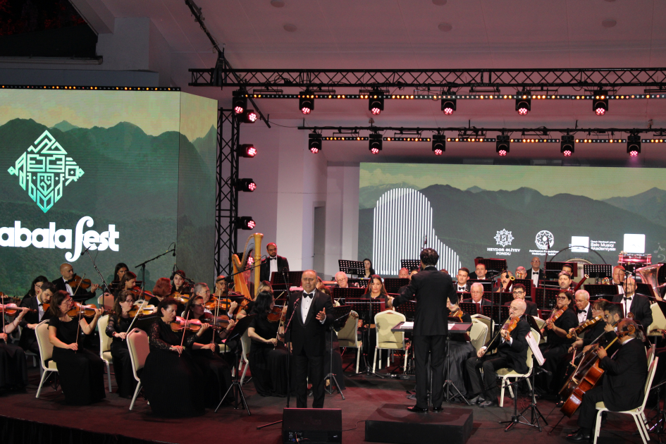 XV Qəbələ Beynəlxalq Musiqi Festivalı başa çatıb (FOTO/VİDEO)