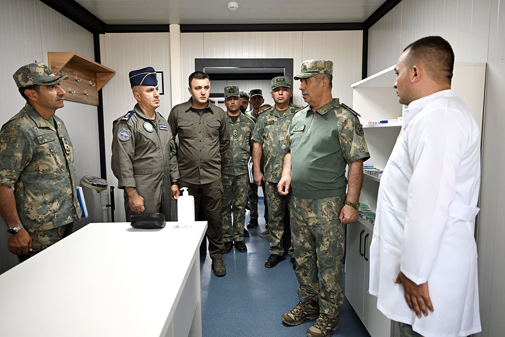 Zakir Həsənov HHM bölmələrinin hərbi infrastrukturuna baxış keçirib (FOTO/VİDEO)