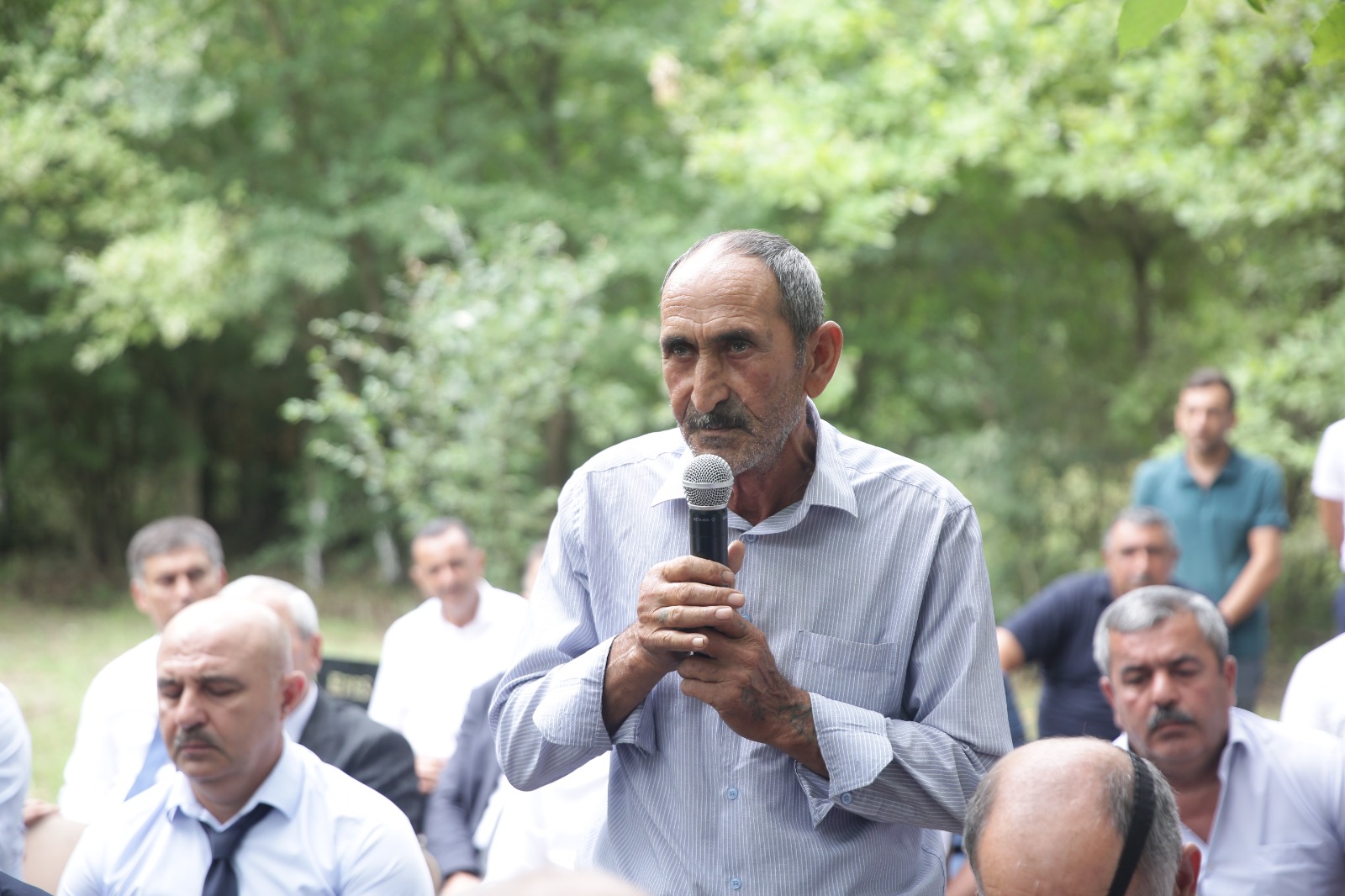 Xaçmazın Müşkür kəndində növbəti səyyar qəbul keçirilib (FOTO)
