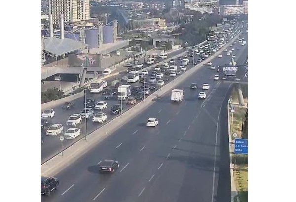 DİQQƏT: Bu yollarda tıxac var - SİYAHI