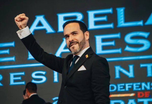Abelardo de la Esprielya Kolumbiya prezidenti vəzifəsinin icrasına başlayıb